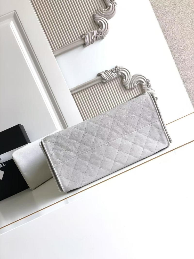 Ch**el 25c hobo bags